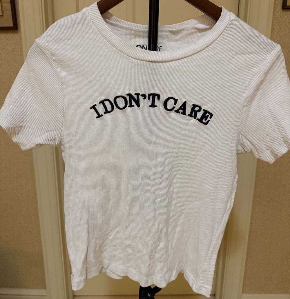 On Fire I Don't Care Slogan Embroidered Ribbed White Crop Top T-Shirt Size L